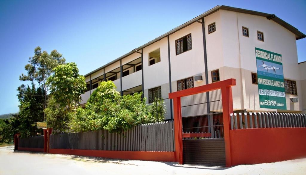 מלון בומבינאס Residencial Flamingo מראה חיצוני תמונה