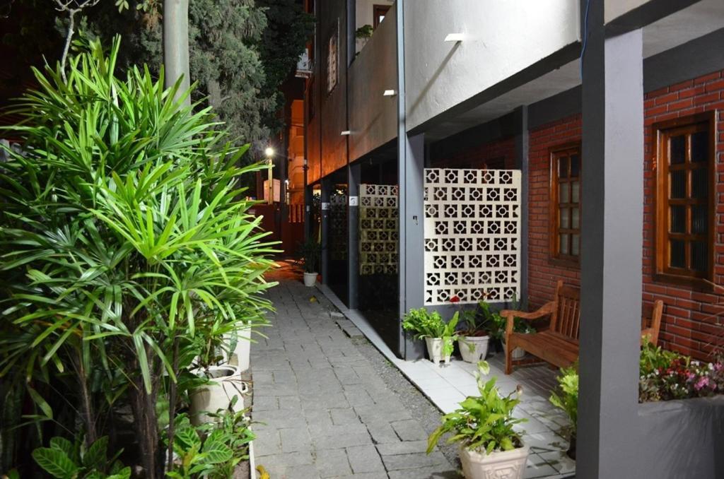 מלון בומבינאס Residencial Flamingo מראה חיצוני תמונה